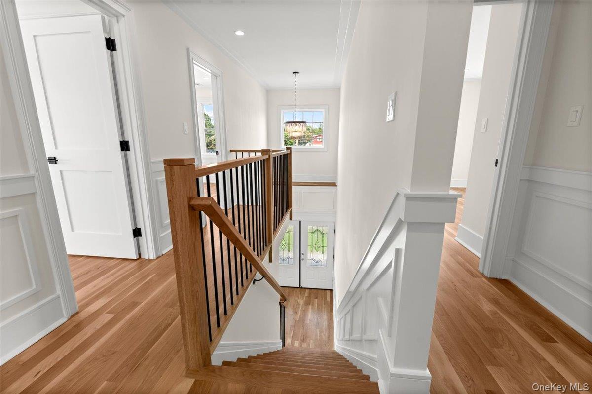 51 Willis Avenue — photo 28