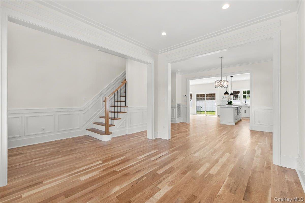 51 Willis Avenue — photo 8