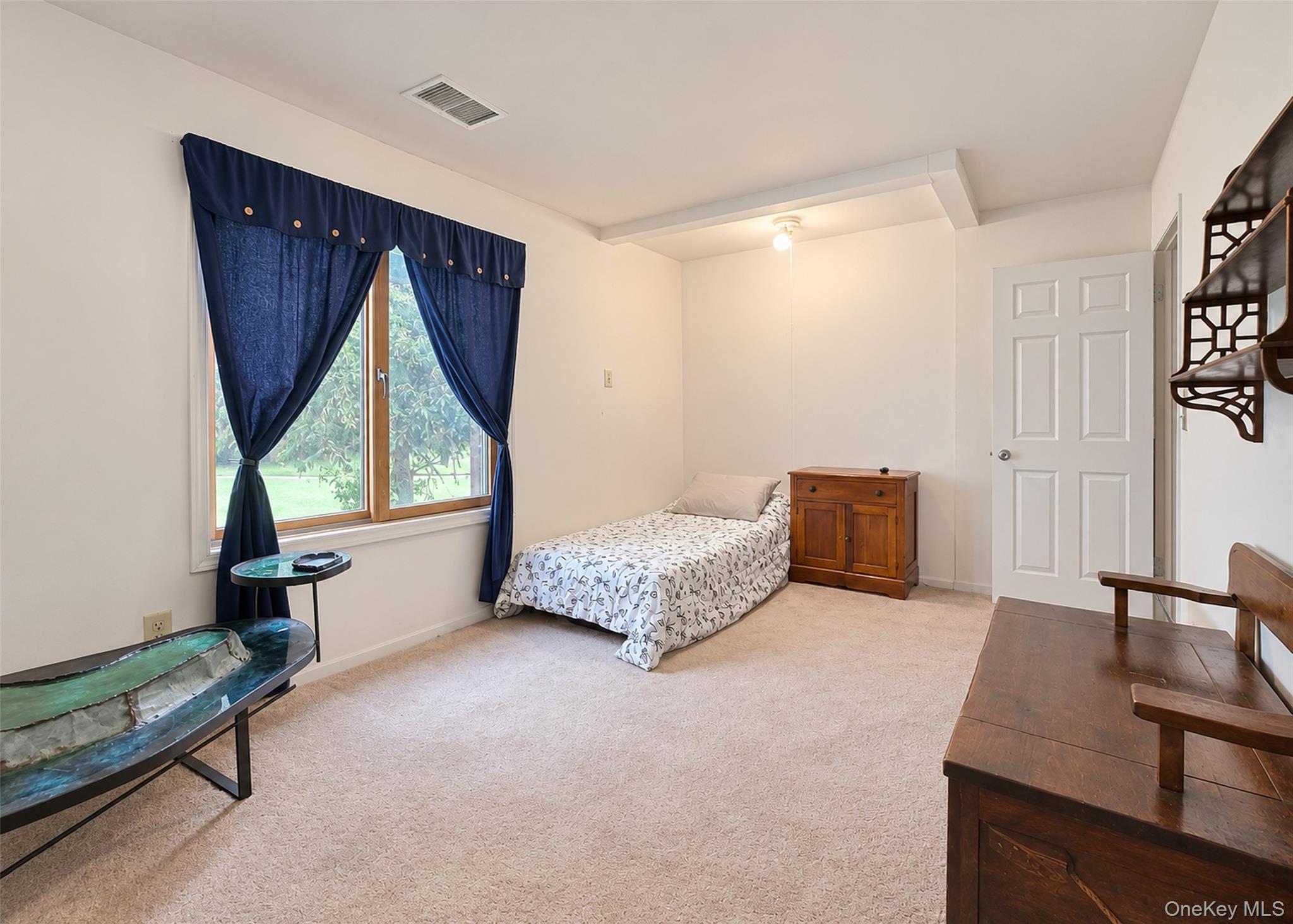 810 Woodland Court — photo 13