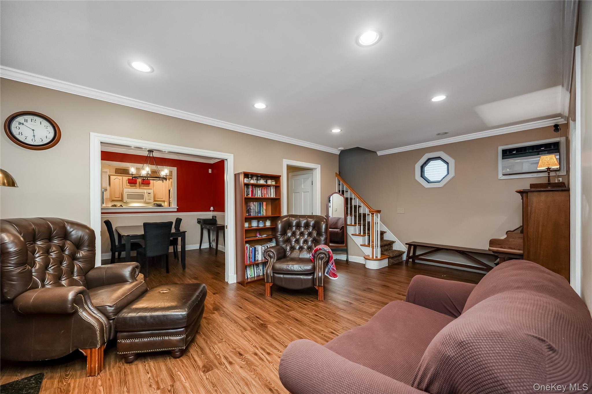 10 York Place — photo 3