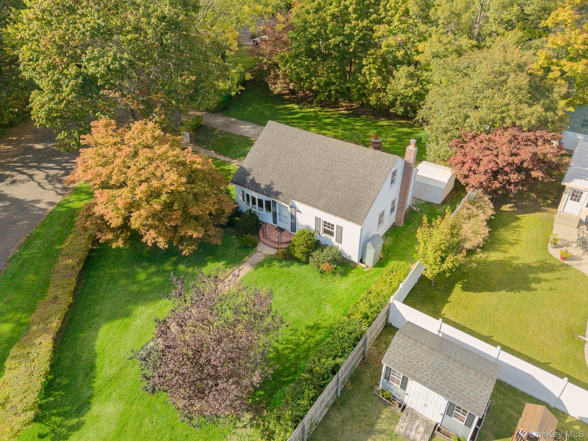 411 Howells Road — photo 32