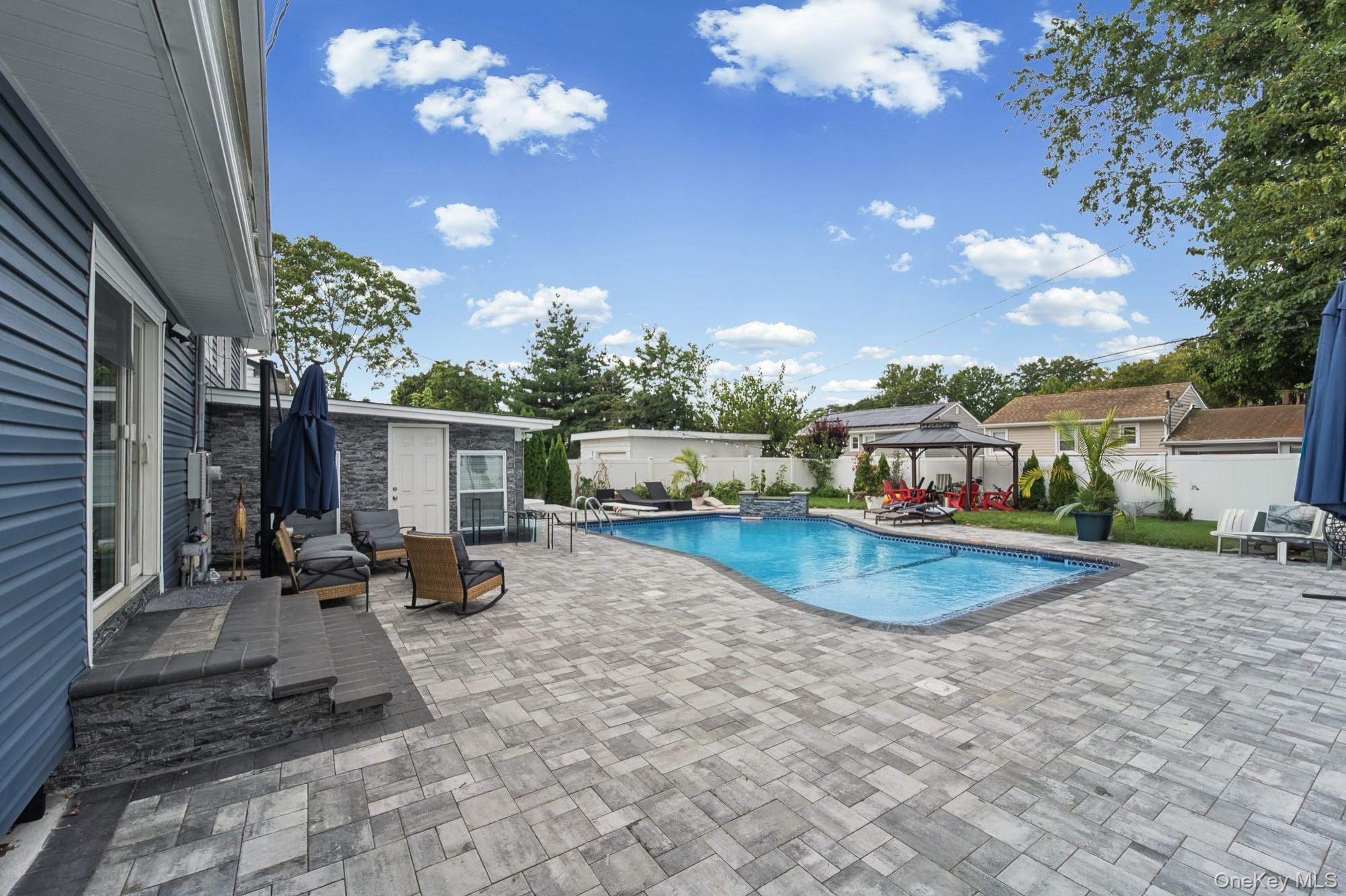 1575 Prospect Avenue — photo 7