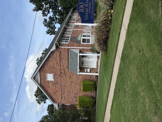 100 Connetquot Ave #36