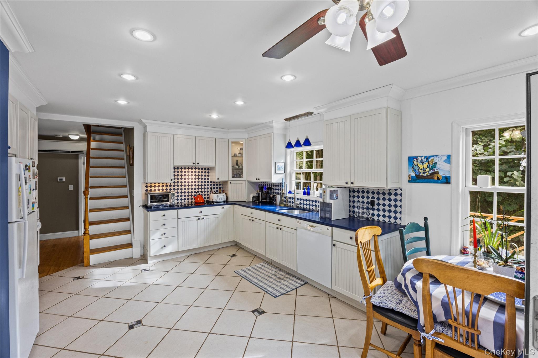 43 Astor Avenue — photo 12