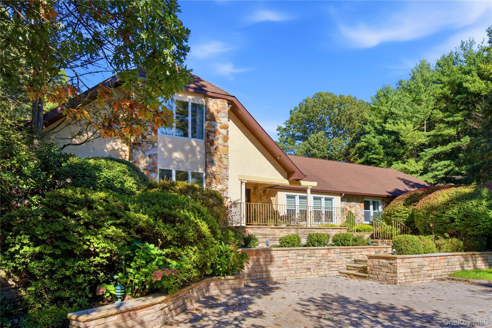 14 Sherwood Gate, Oyster Bay