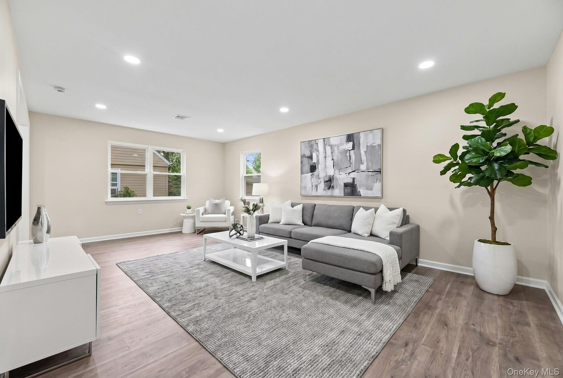 257 Edinburgh Drive — photo 7