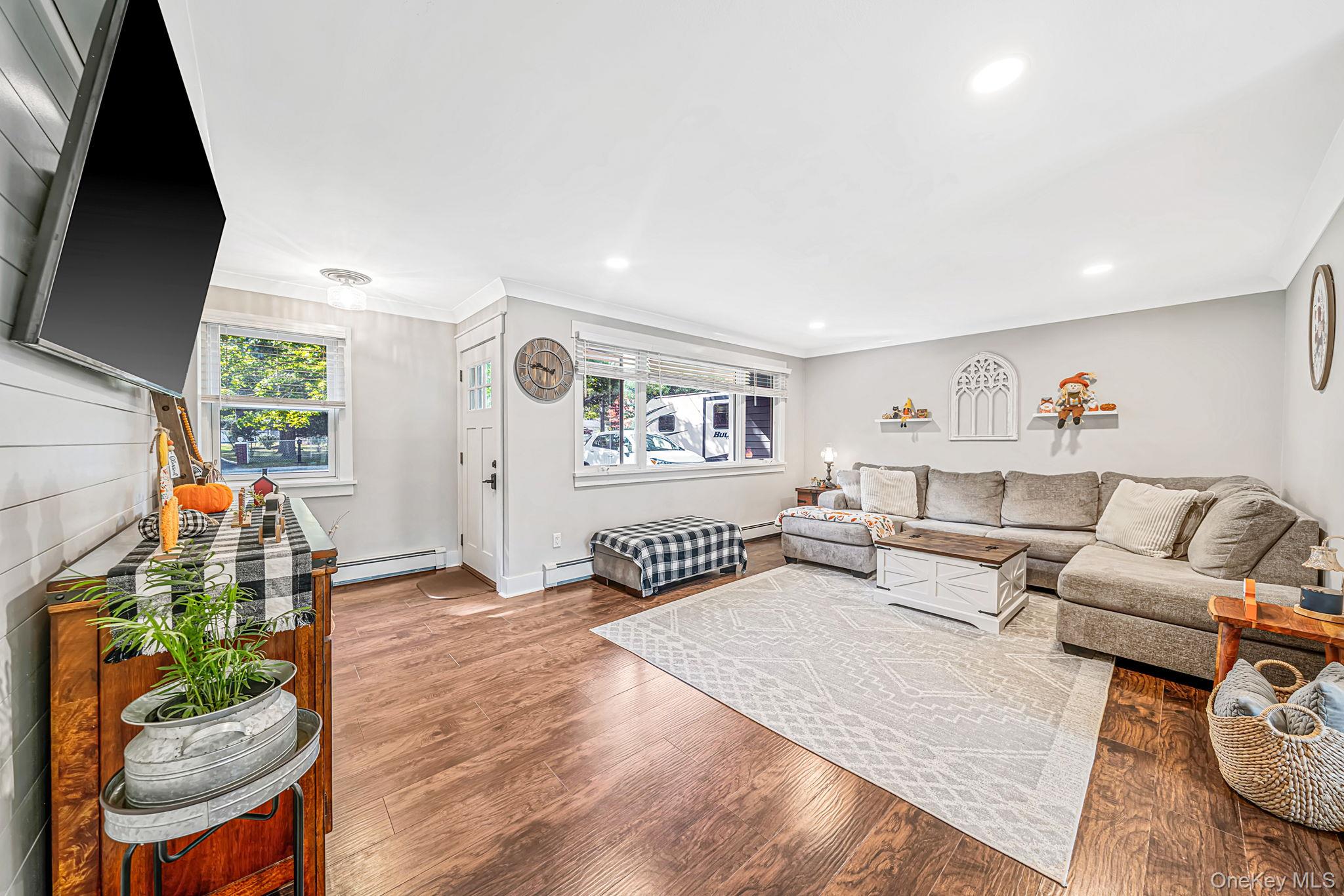 105 Raynor Road — photo 10