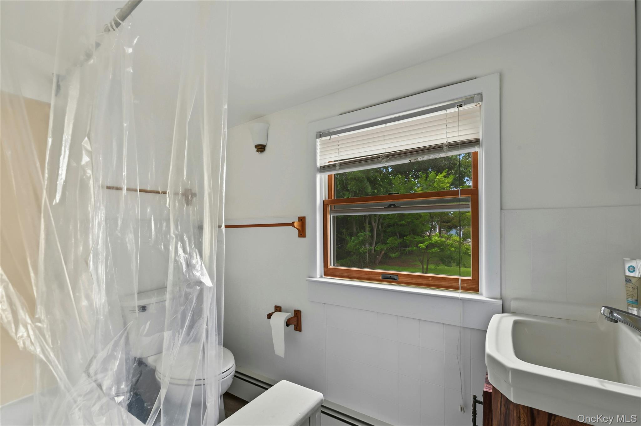 930 Tooker Avenue — photo 14