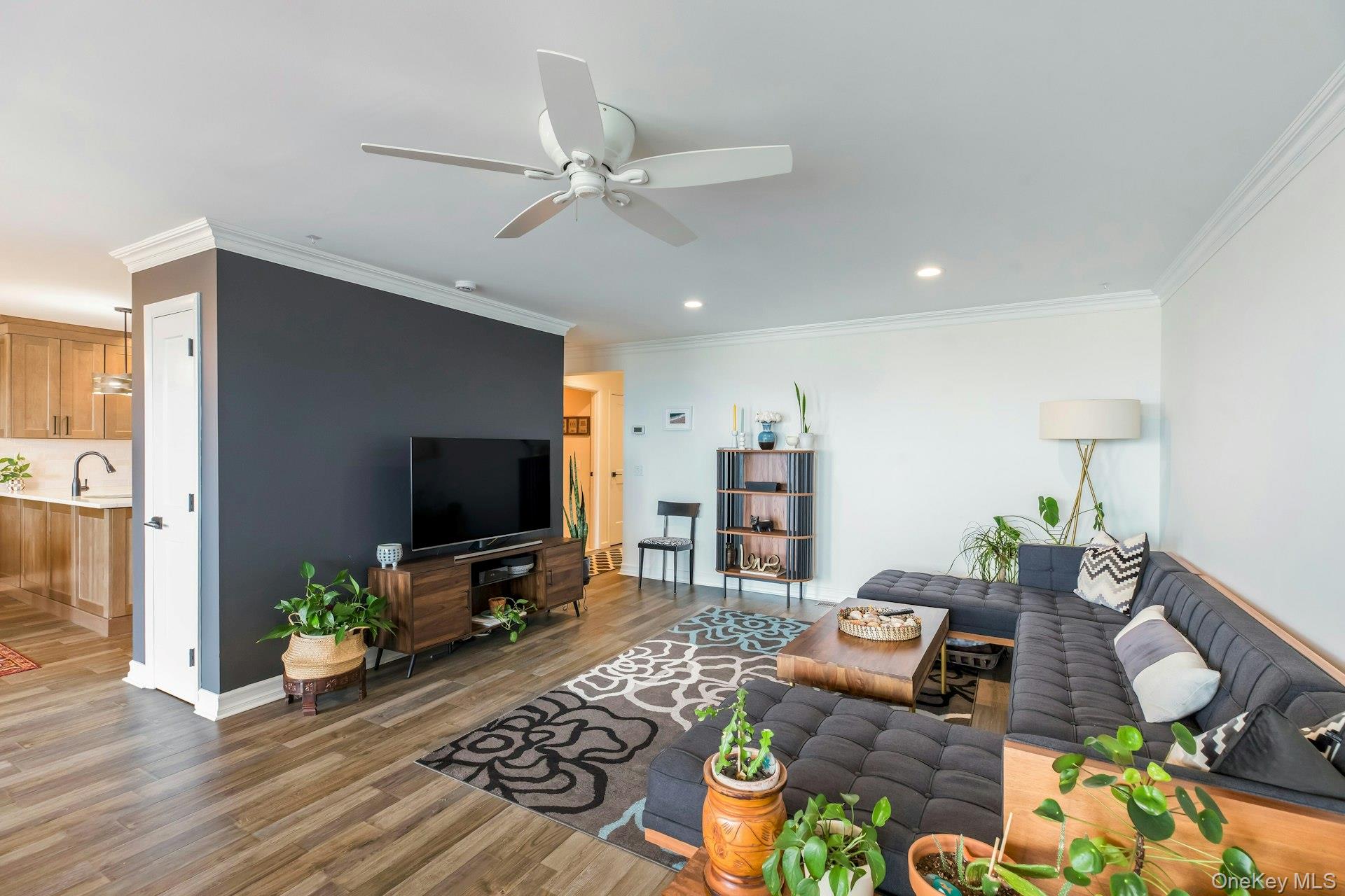 3103 Bluffs Drive — photo 14