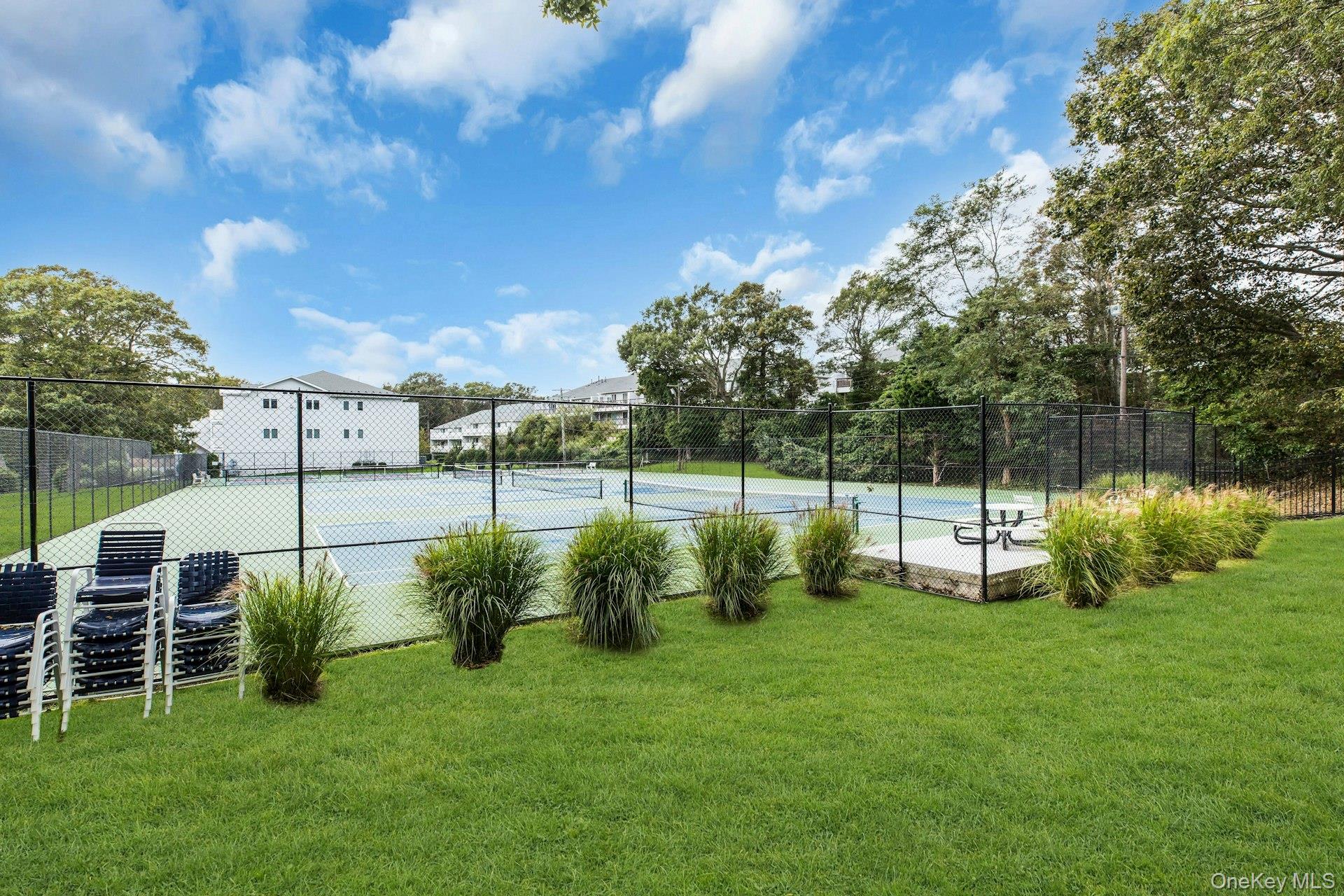 3103 Bluffs Drive — photo 25