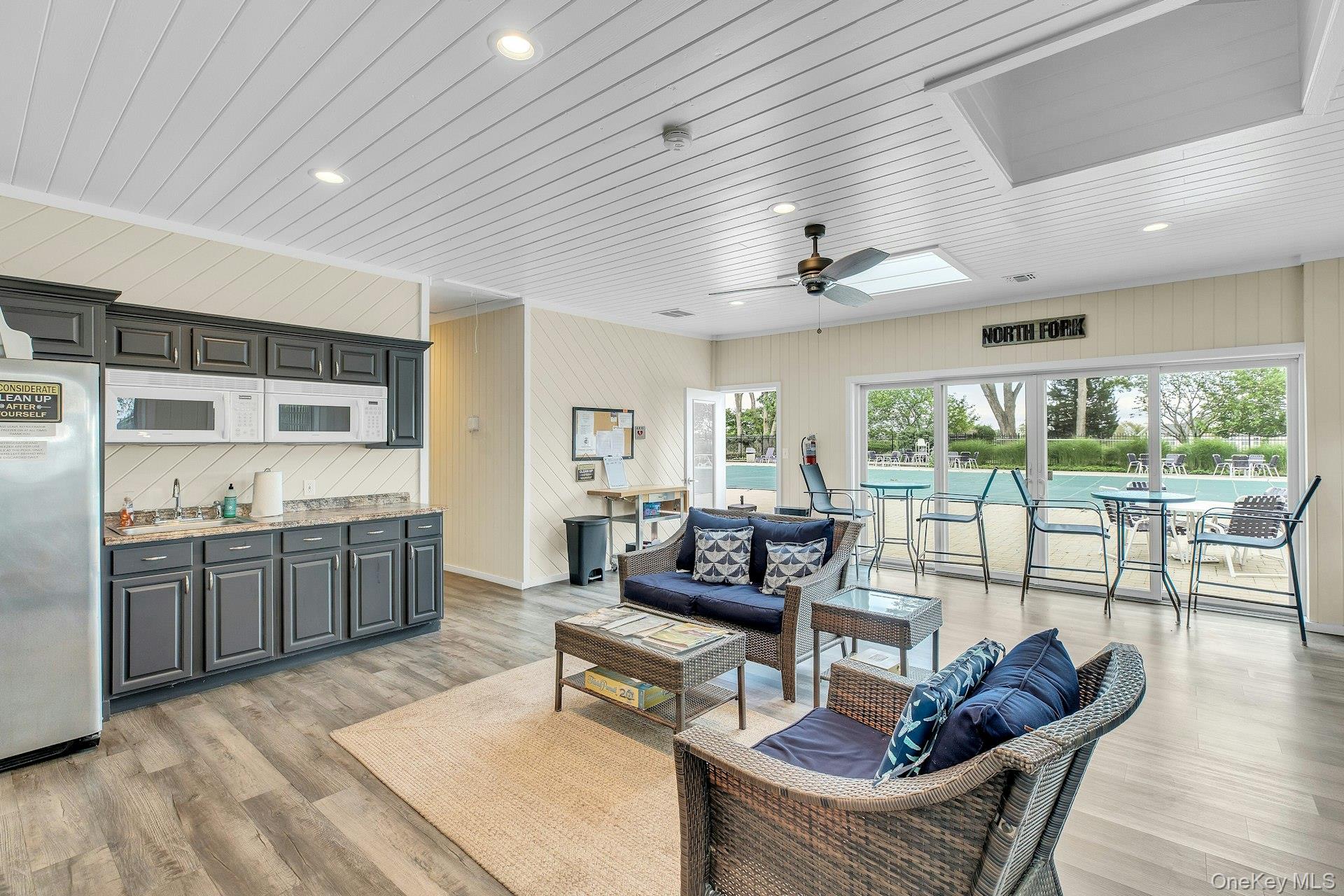 3103 Bluffs Drive — photo 28