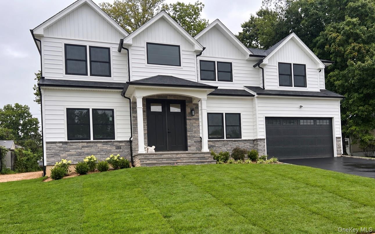 7 Otsego Place, Jericho