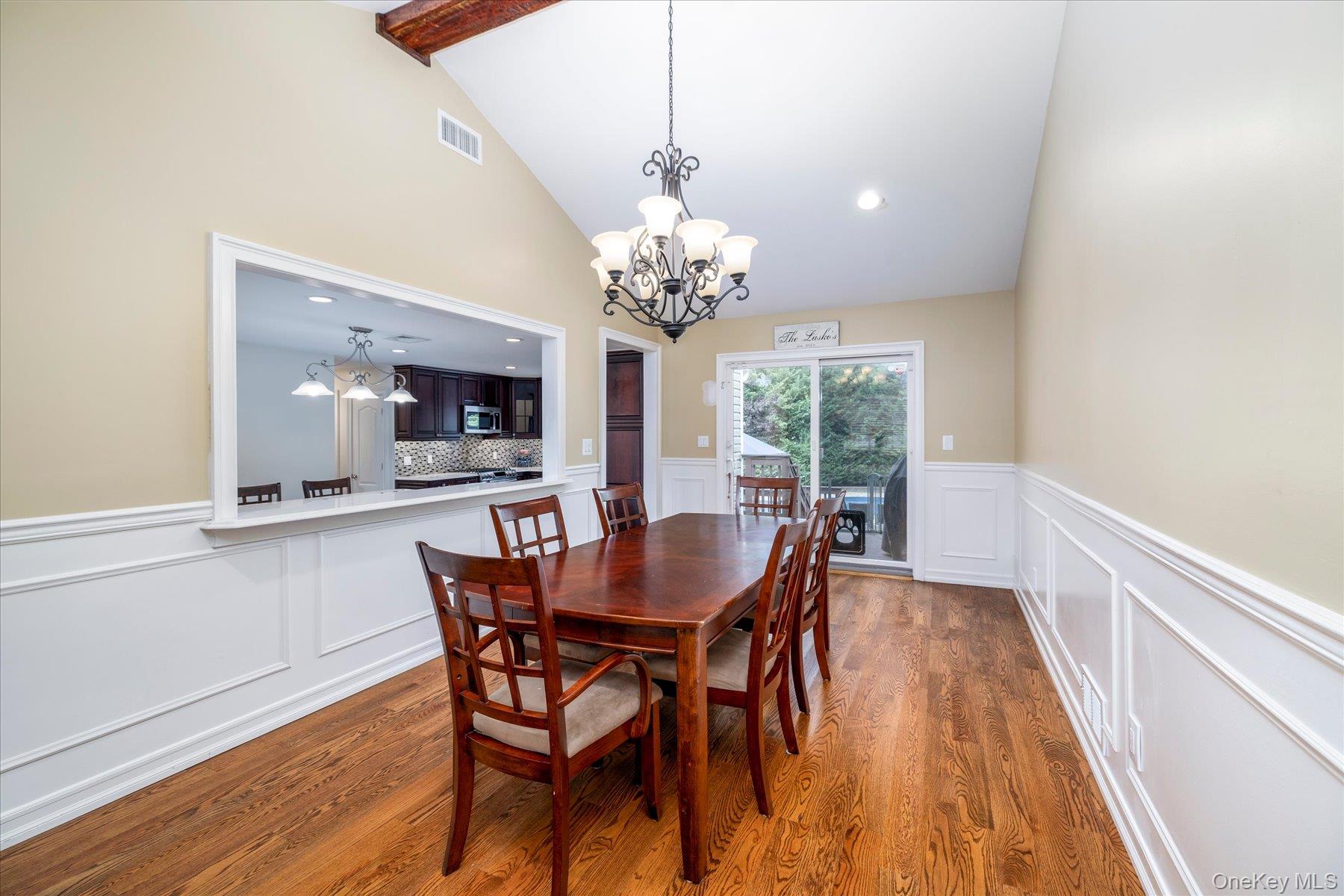 2126 Howell Street — photo 16