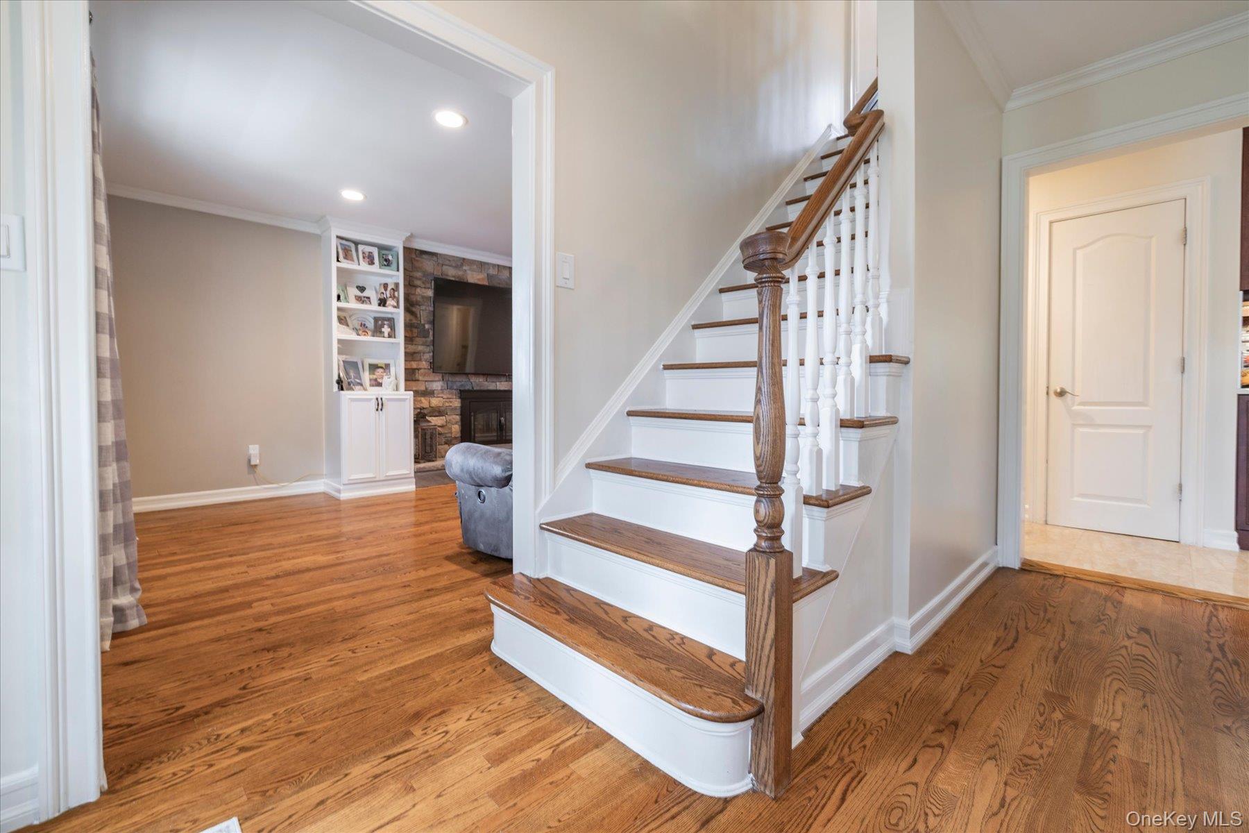 2126 Howell Street — photo 25