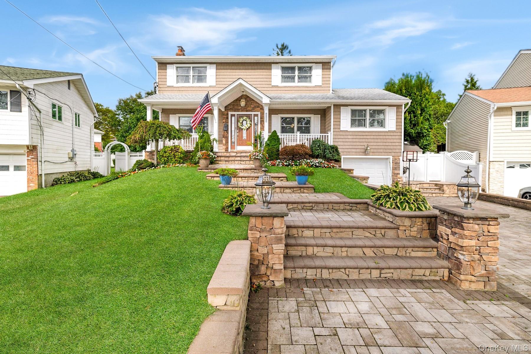 2126 Howell Street, Bellmore