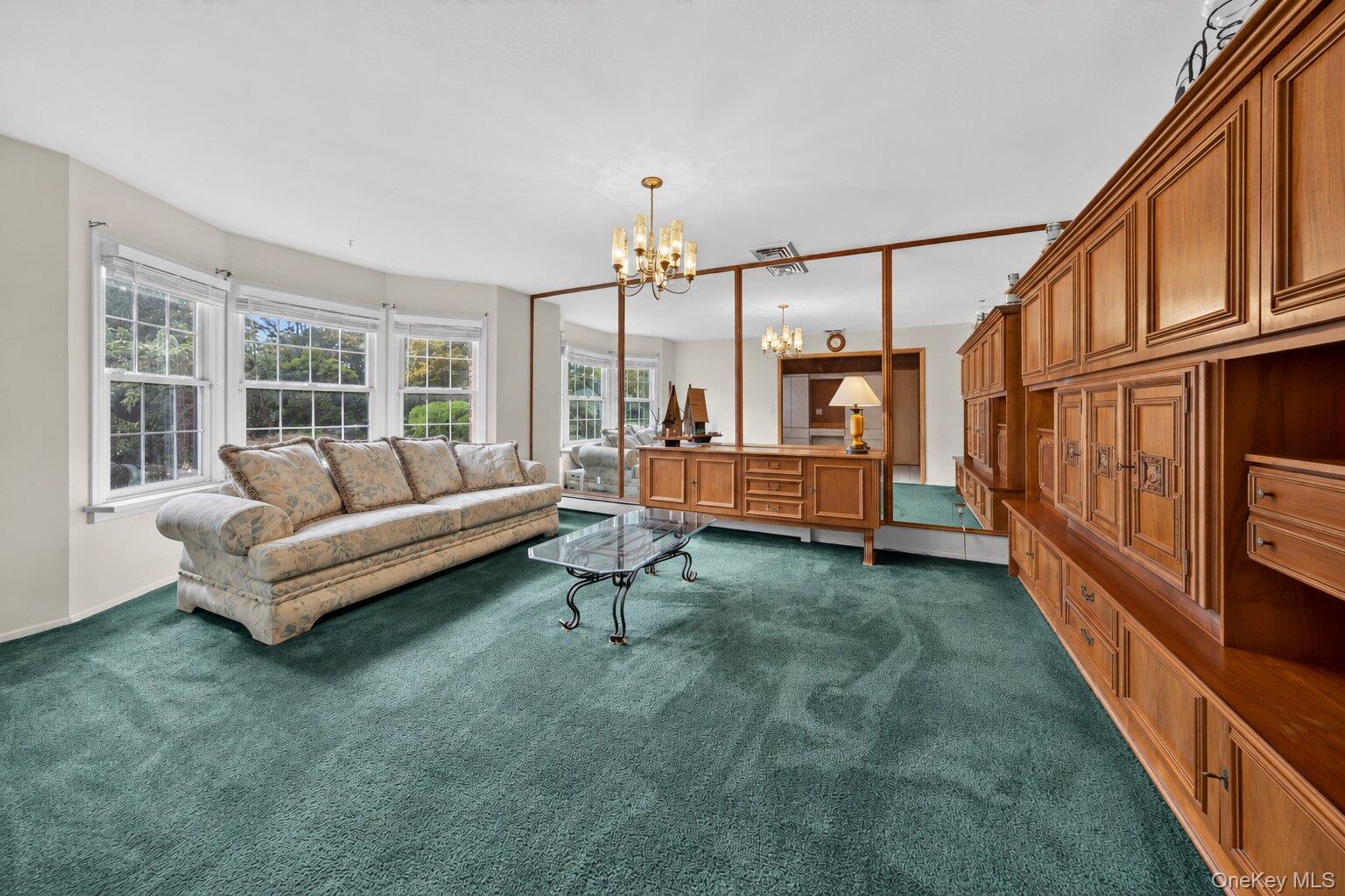 9 Groton Lane — photo 8