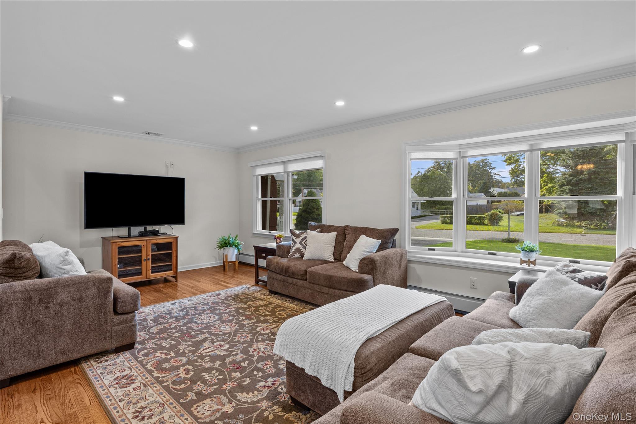 51 Beachfern Road — photo 11
