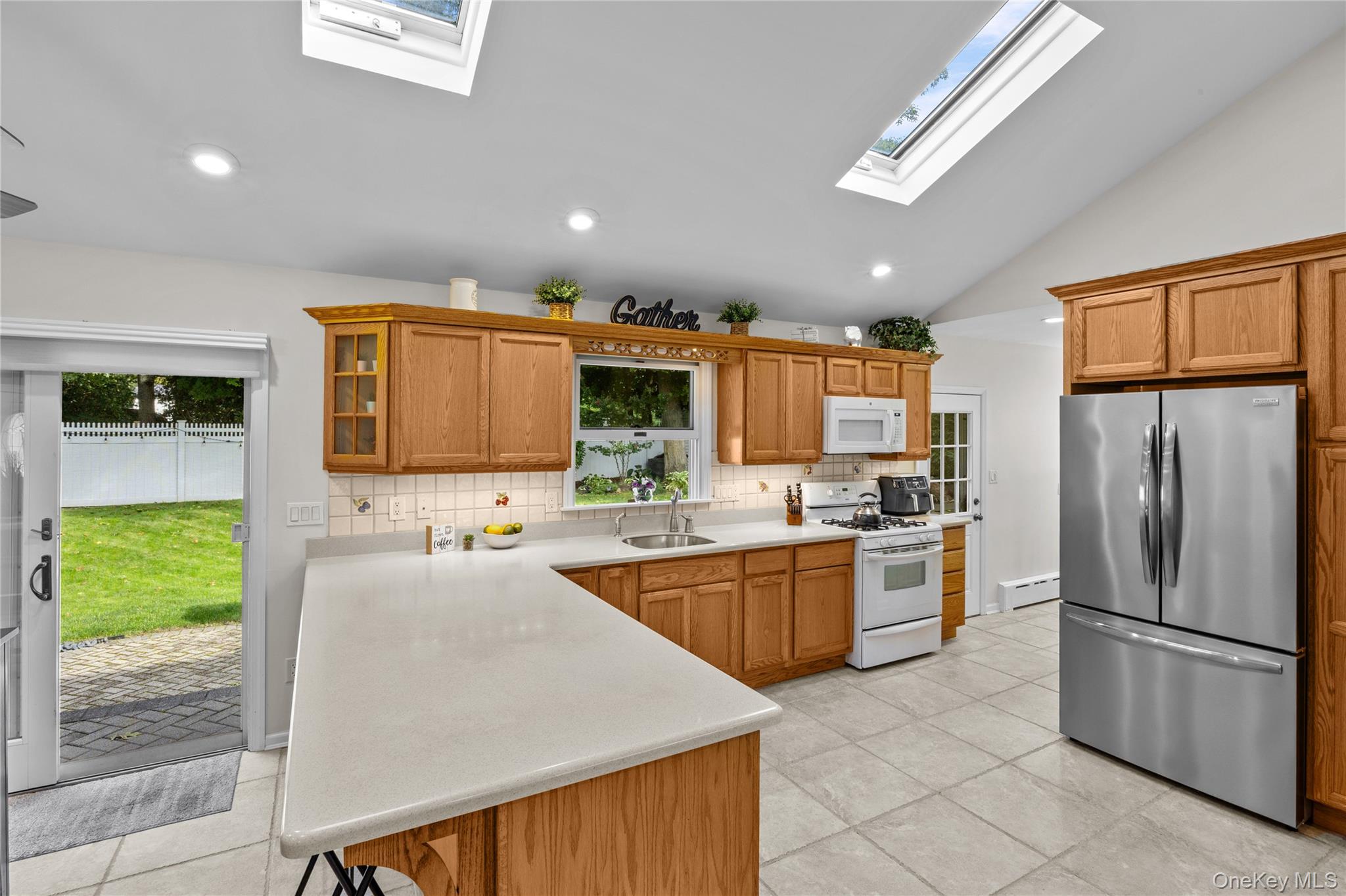 51 Beachfern Road — photo 16