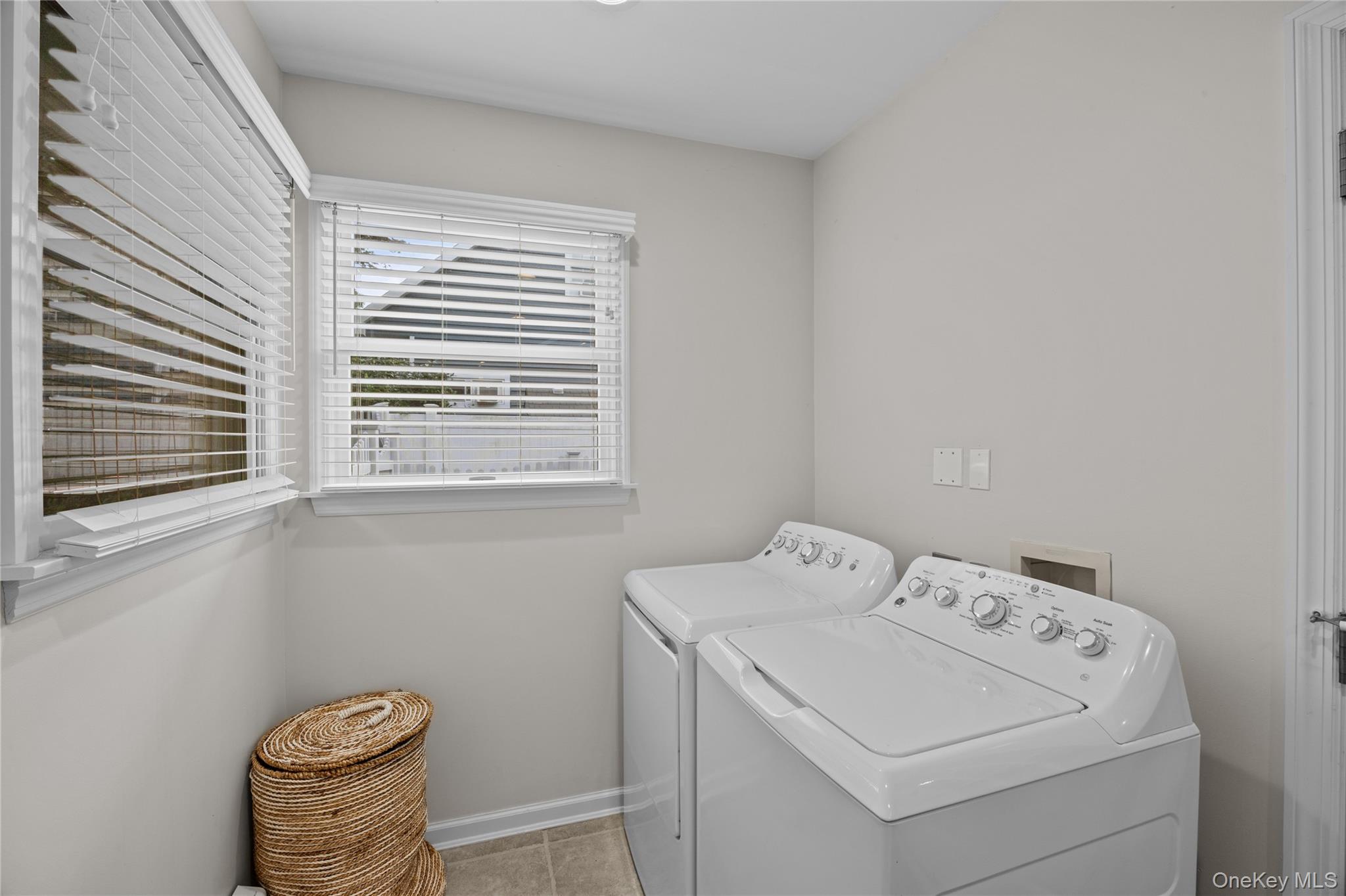 51 Beachfern Road — photo 27