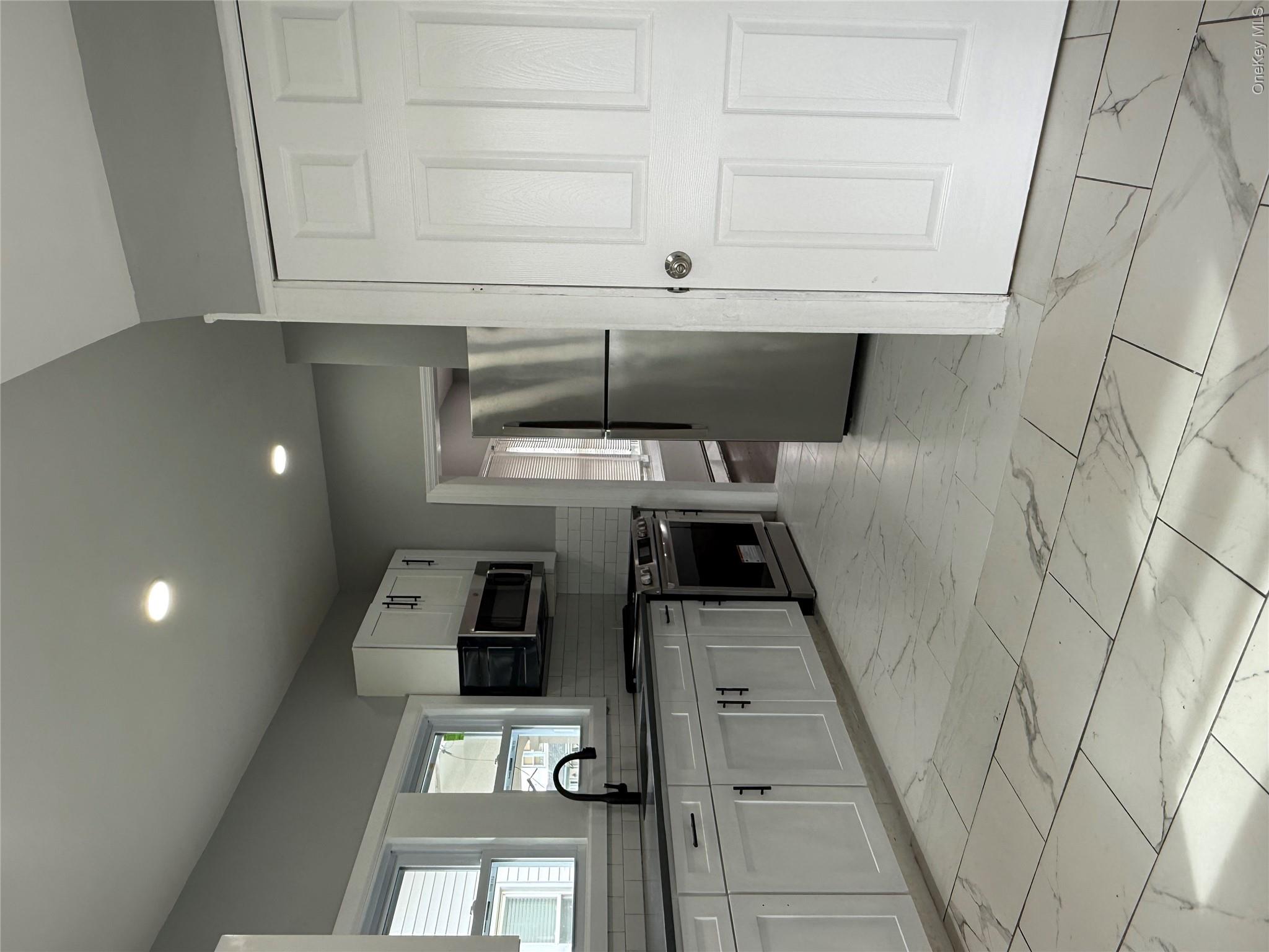 122 Dehnhoff Avenue — photo 12