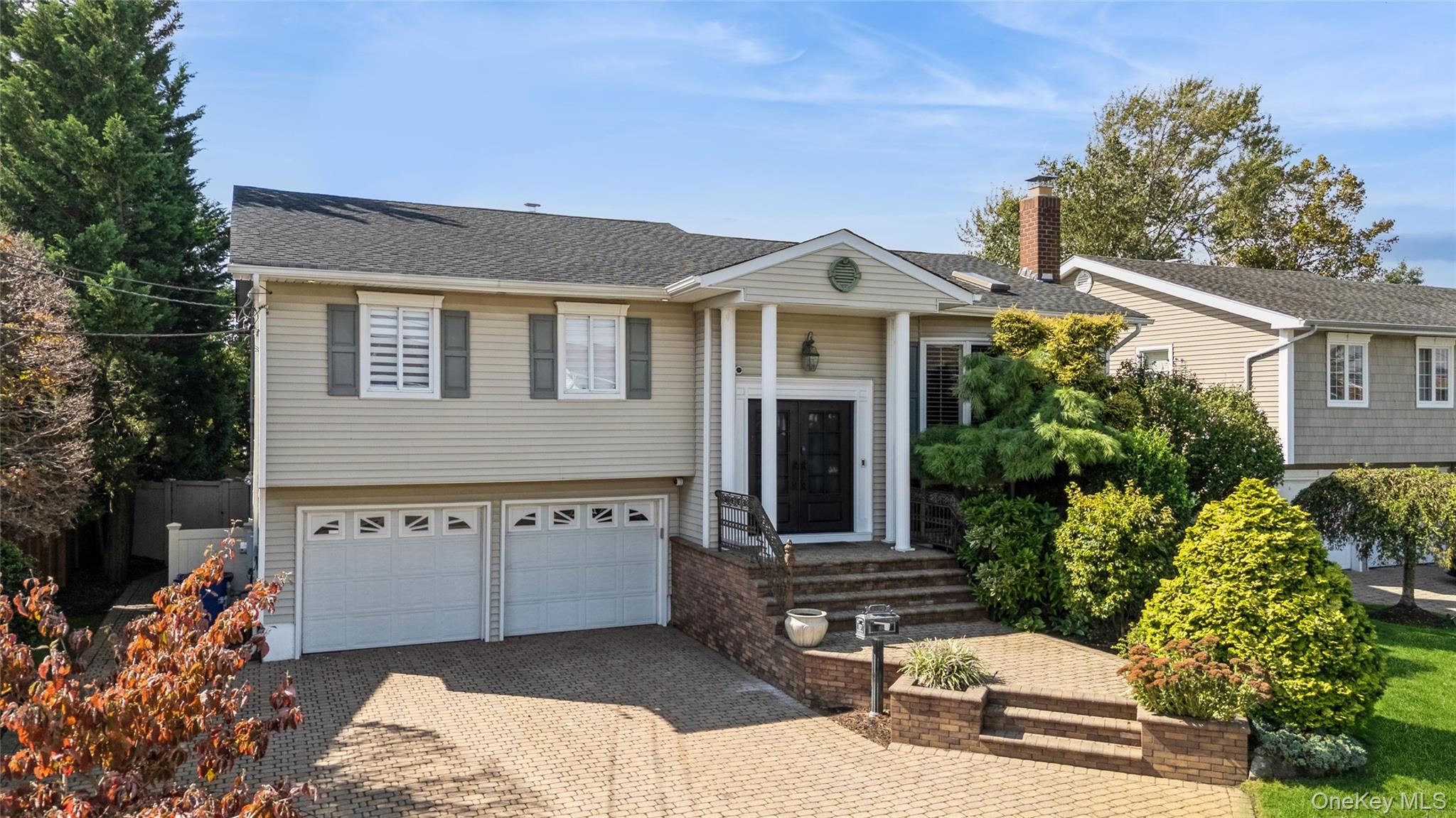 1650 James Street — photo 33