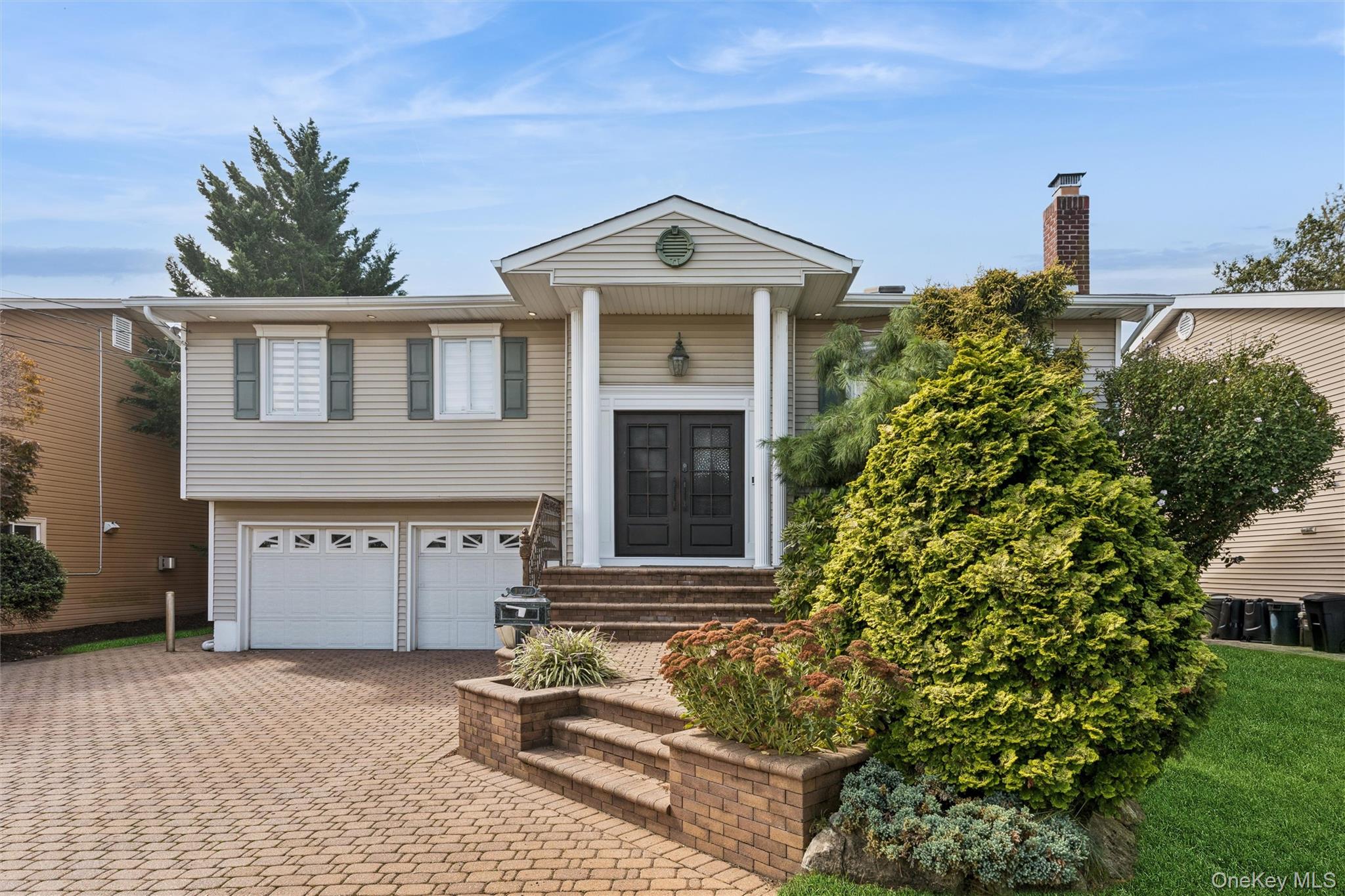 1650 James Street — photo 41