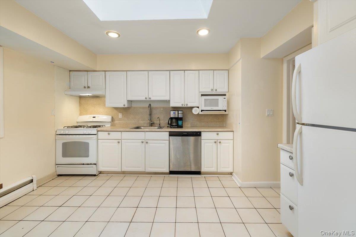 22 cedar Street — photo 9