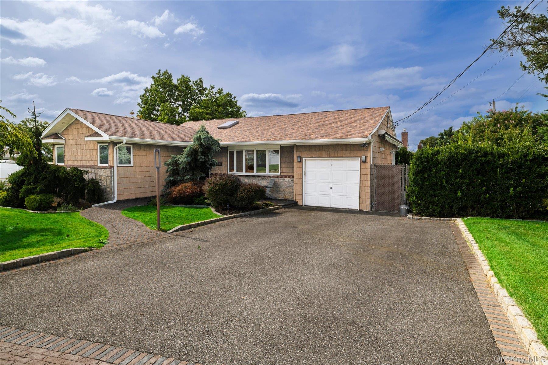 2163 Jacqueline Avenue, Bellmore