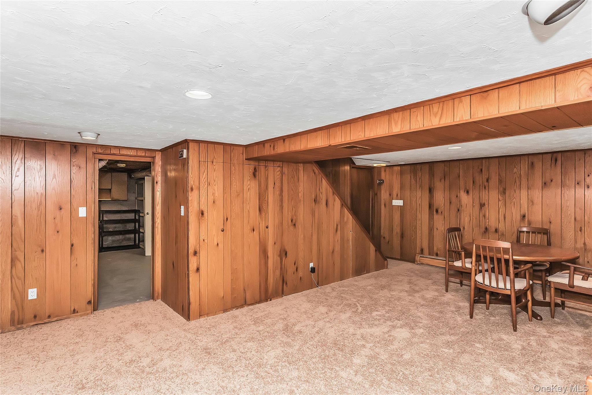 472 Chelsea Avenue — photo 20