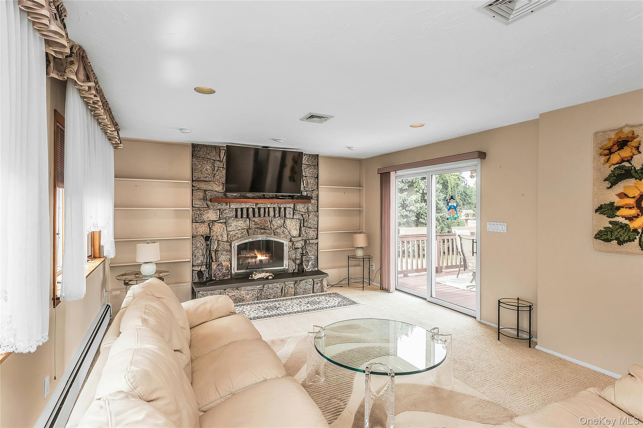 472 Chelsea Avenue — photo 9