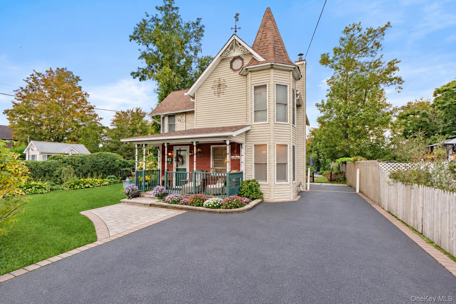 92 Jennings Avenue