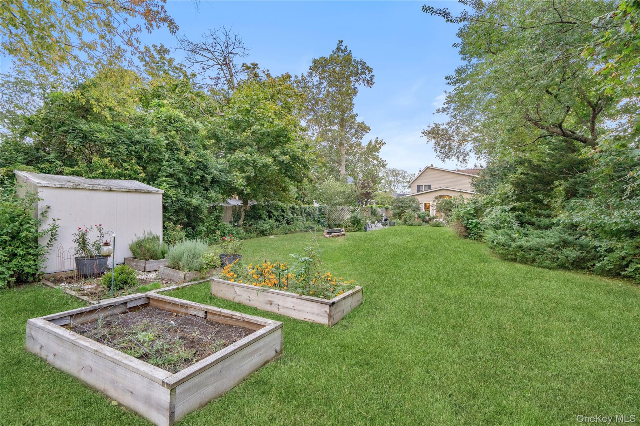 92 Jennings Avenue — photo 32