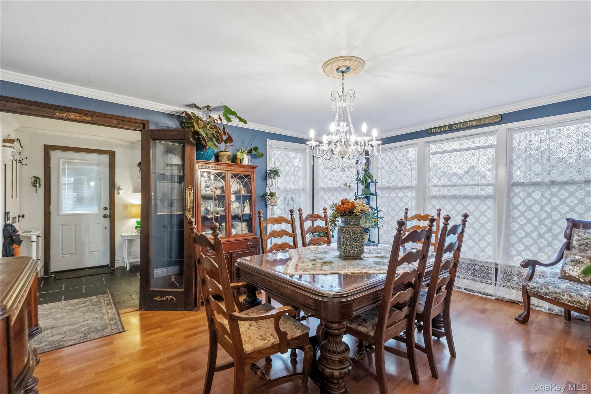92 Jennings Avenue — photo 8