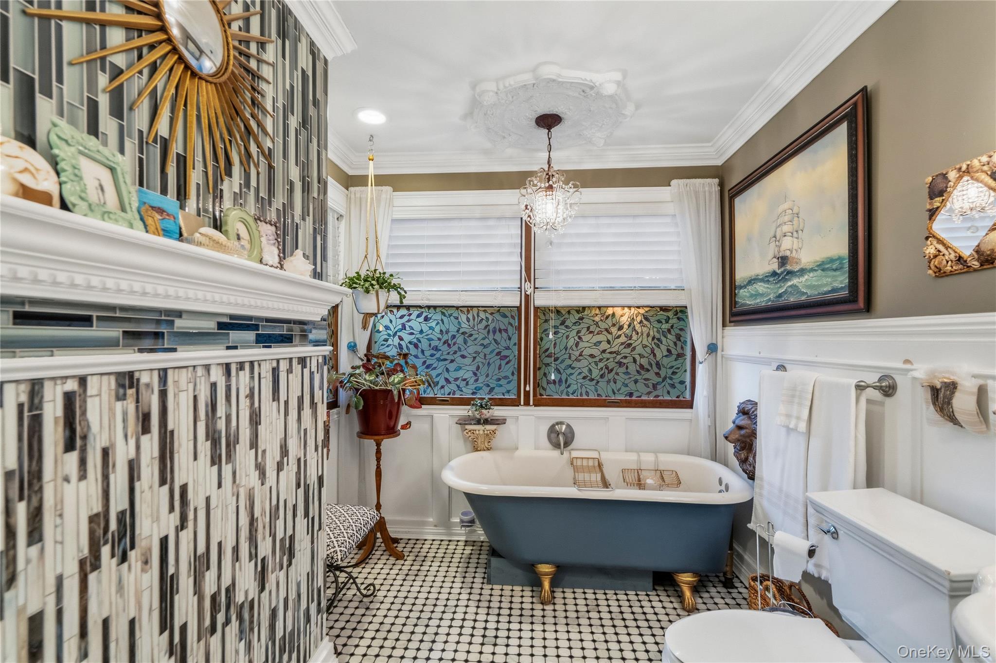 92 Jennings Avenue — photo 9