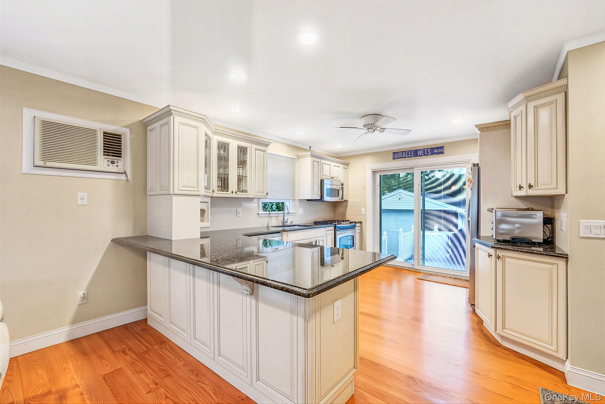 9 Cortelyou Street — photo 18