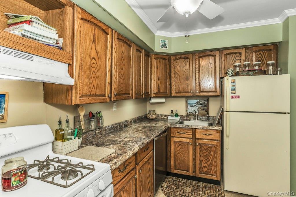 25 Neptune Boulevard #2nd Floor Apt. E — photo 13