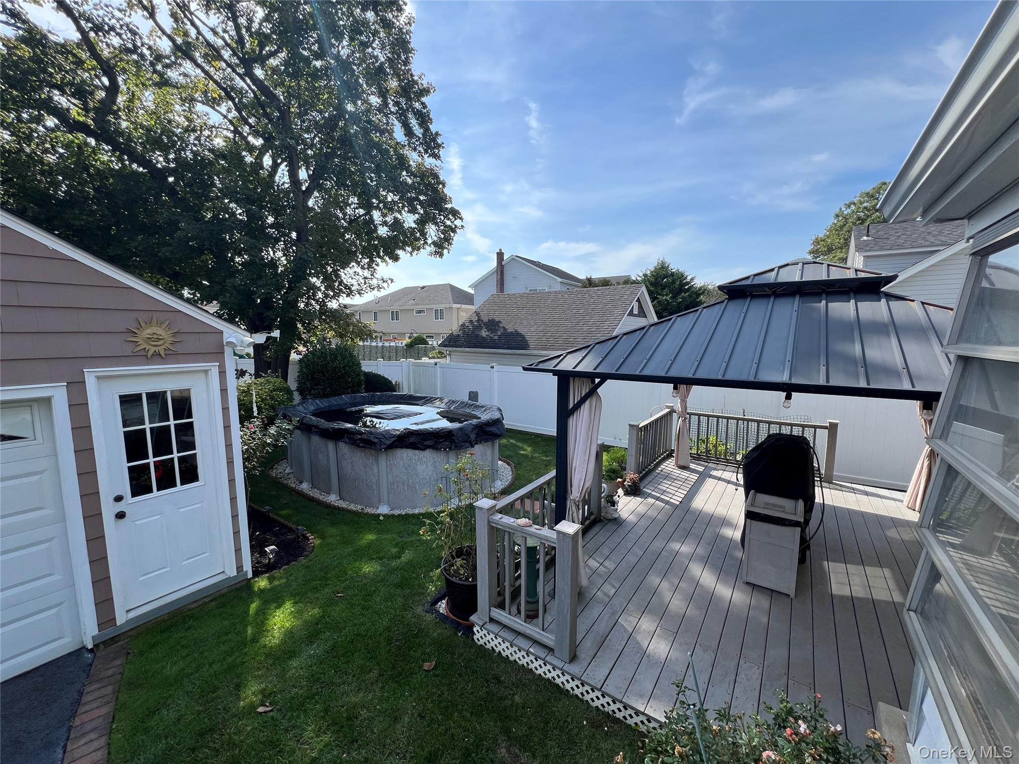 199 Claxton Avenue — photo 14