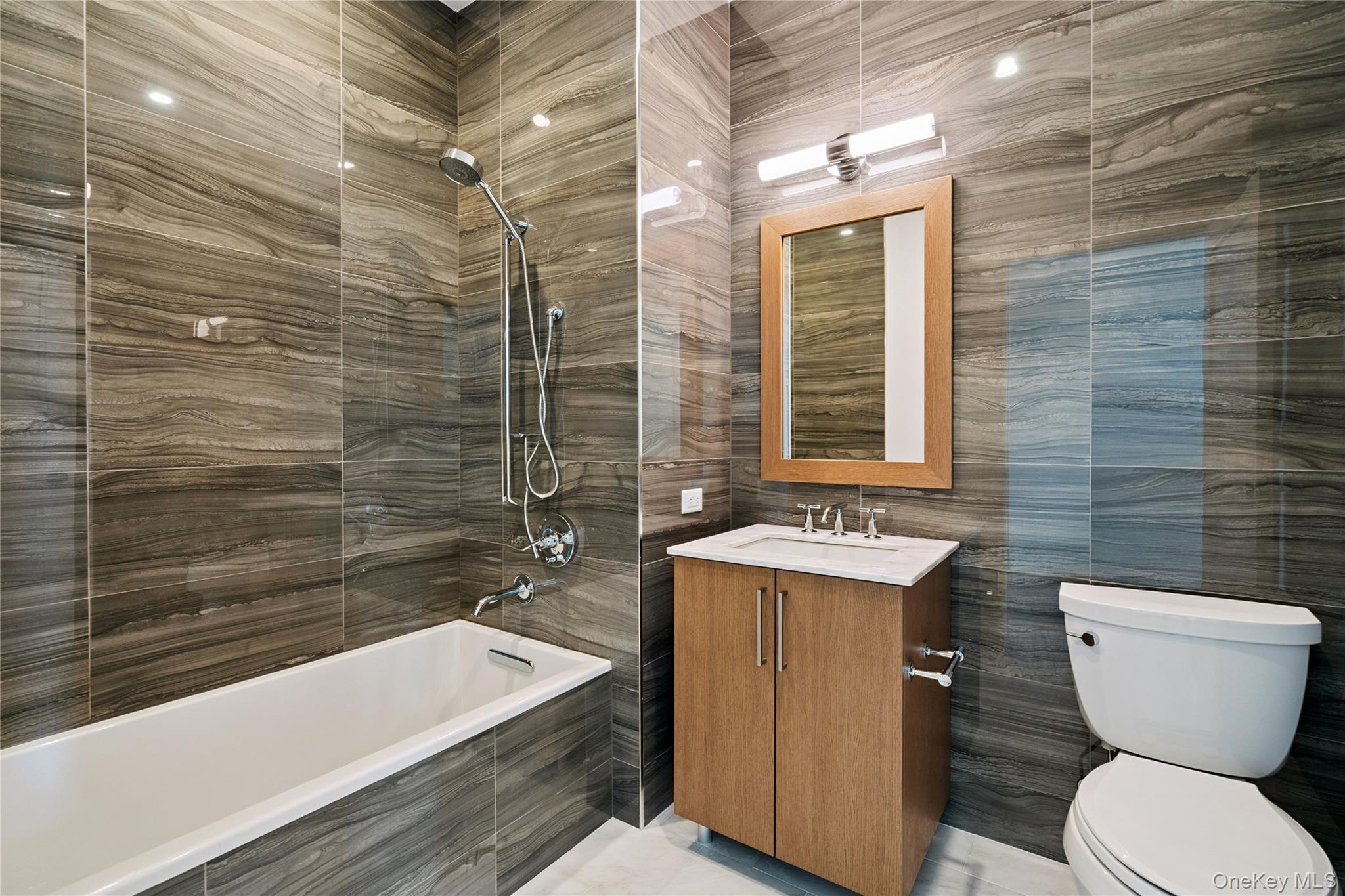 100 Garvies Point Road #1204 — photo 22