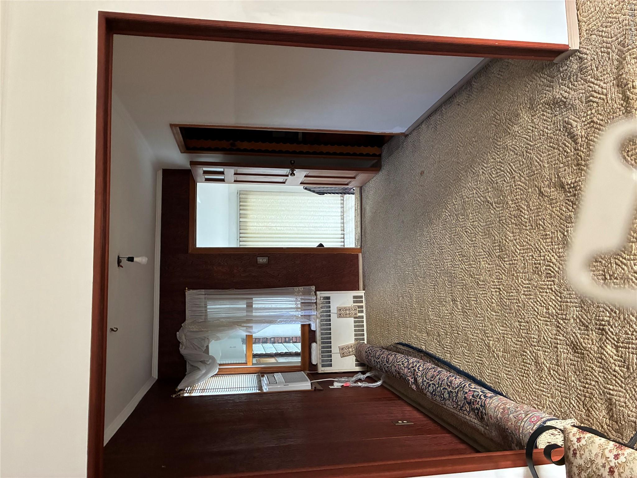 933 Maple Lane — photo 8