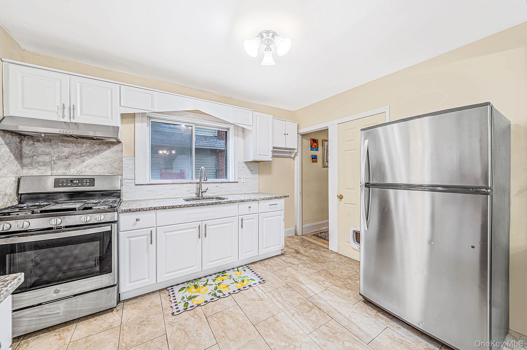 96 Van Cott Avenue — photo 10