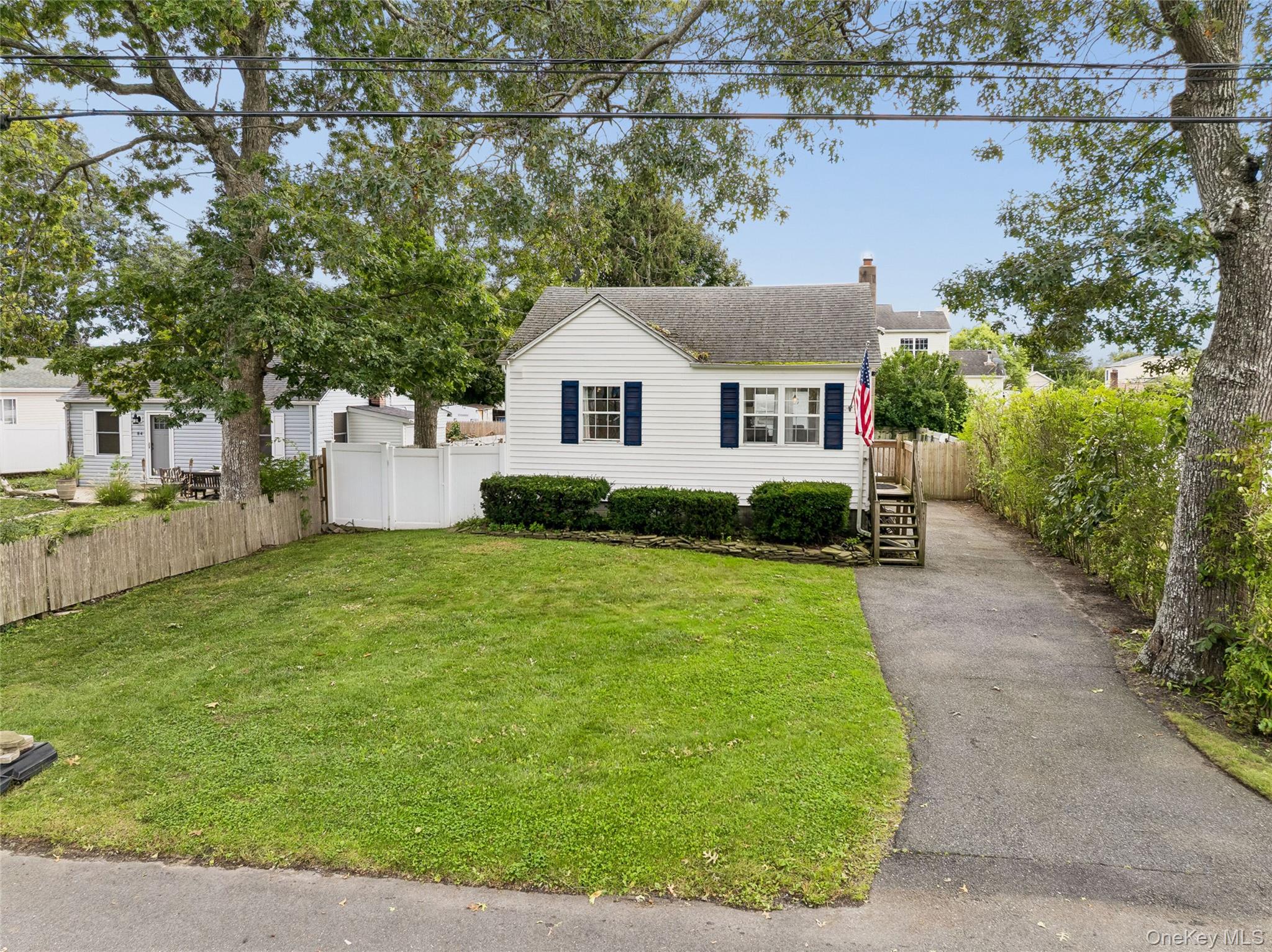82 Rugby Drive — photo 2