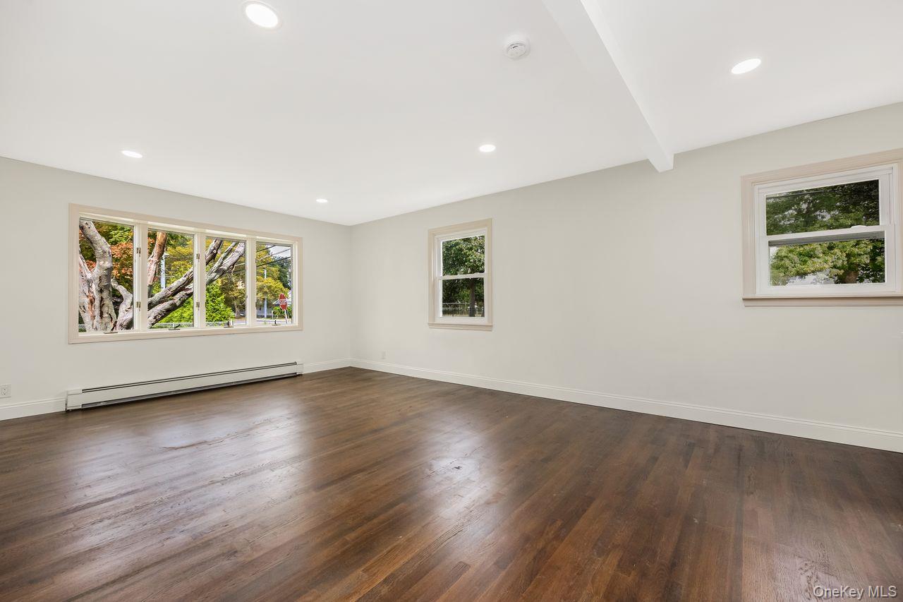 4 Sutton Court — photo 4
