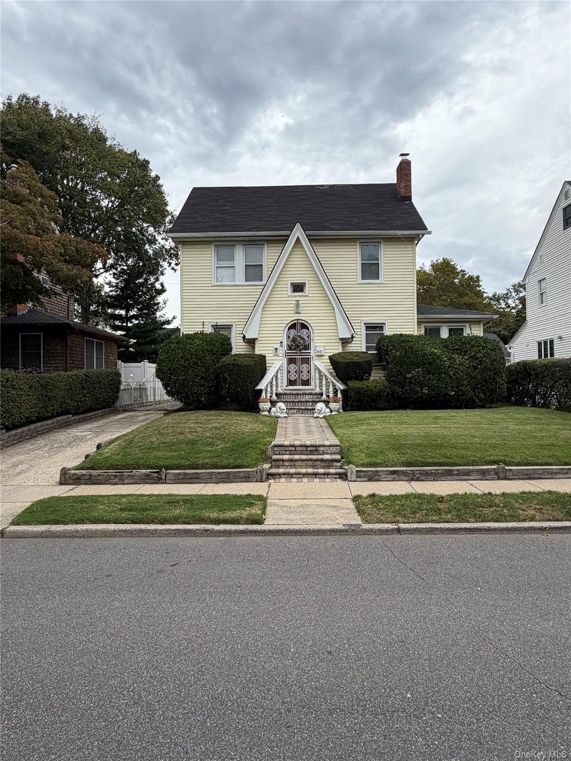 881 Lorenz Avenue, Baldwin