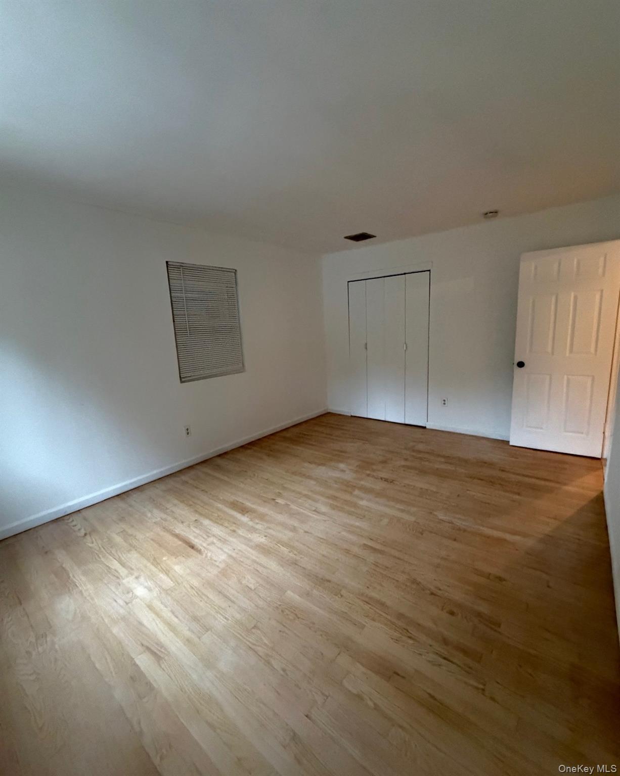 791 Park Avenue — photo 2