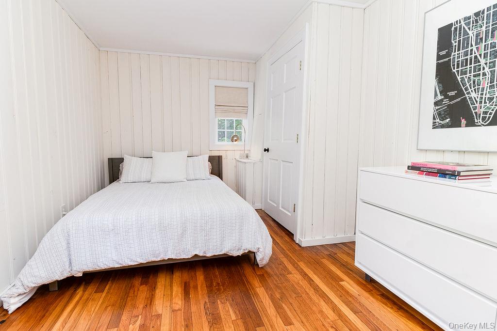 592 Landing Avenue — photo 33