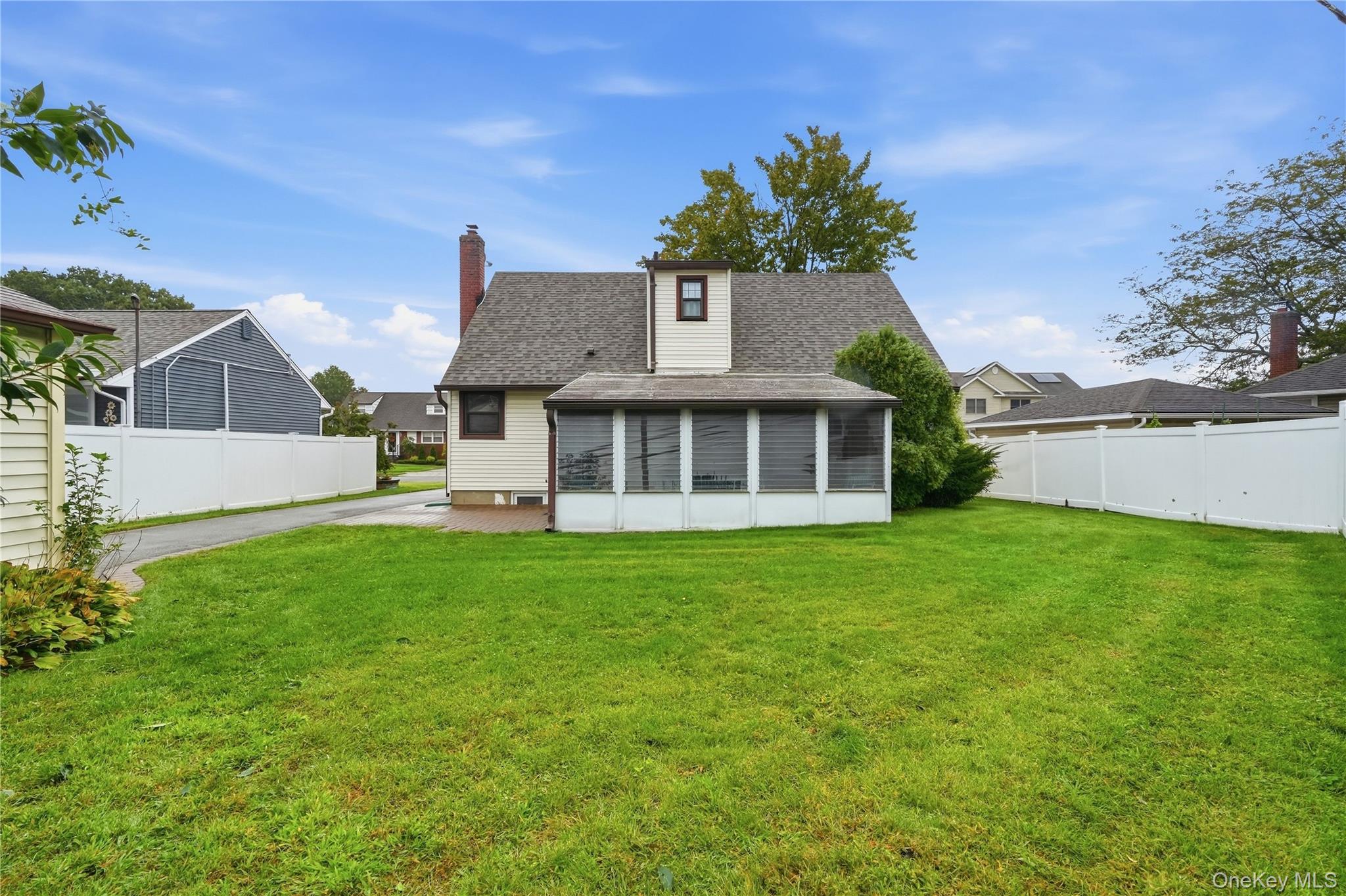 947 White Birch Lane — photo 30