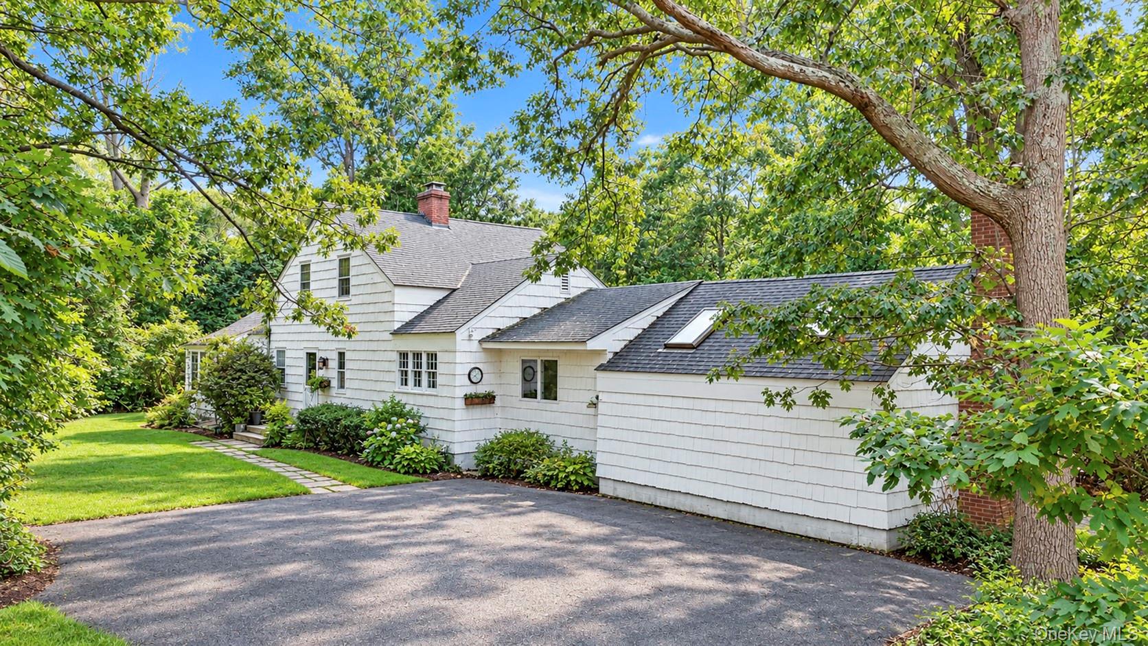 2 Glenwater Lane — photo 3