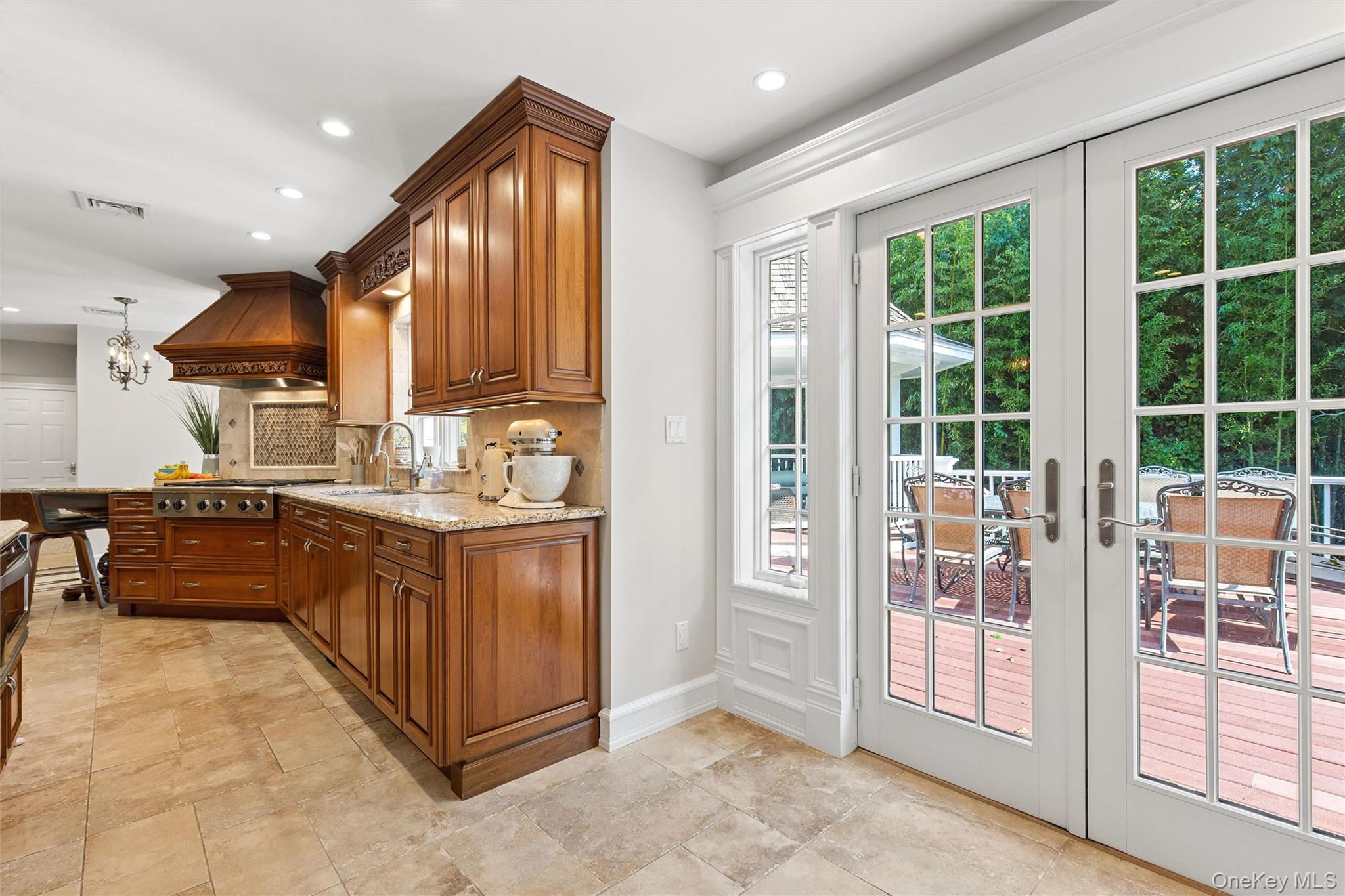45 Blue Point Avenue — photo 12