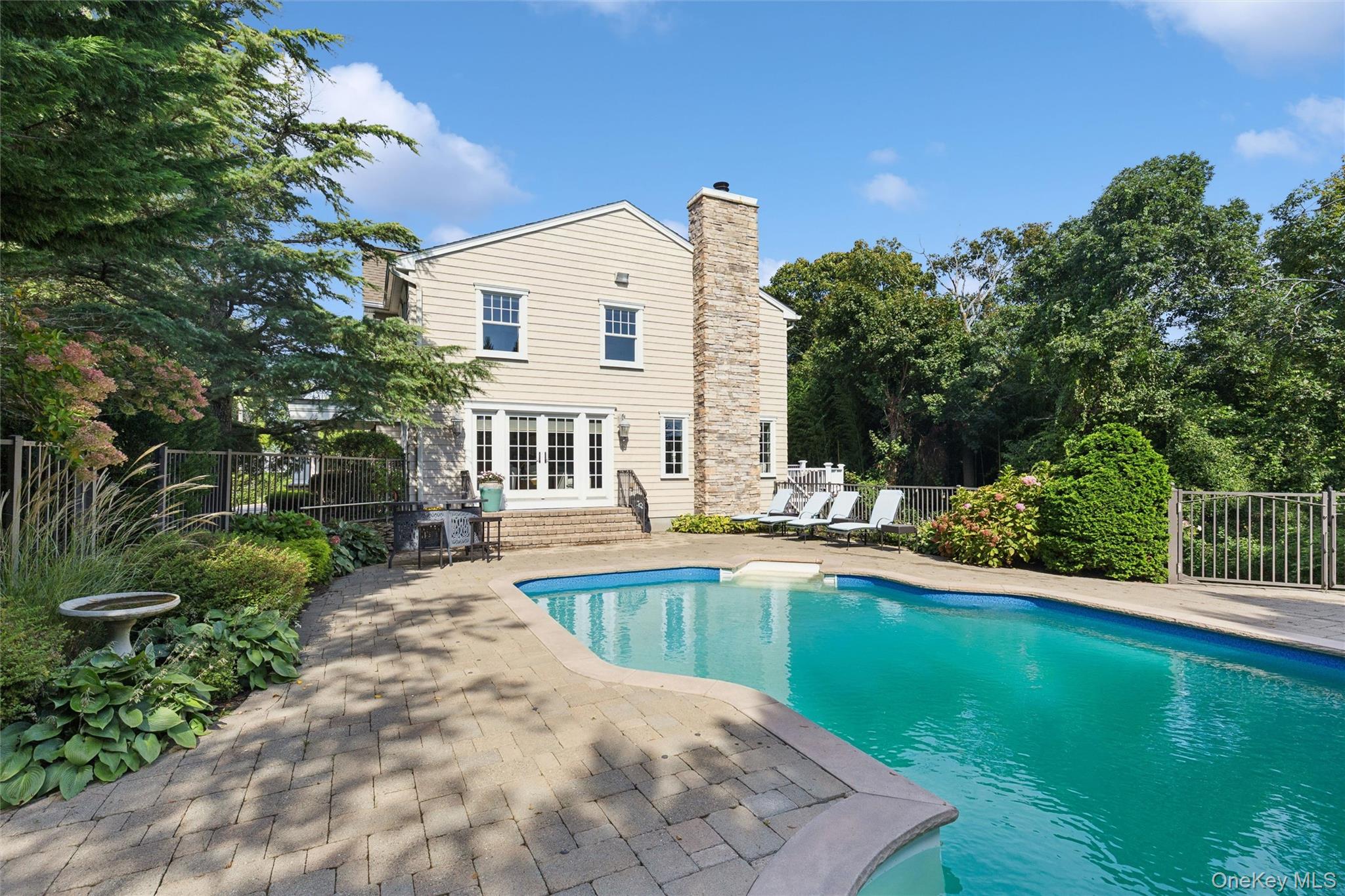 45 Blue Point Avenue — photo 42