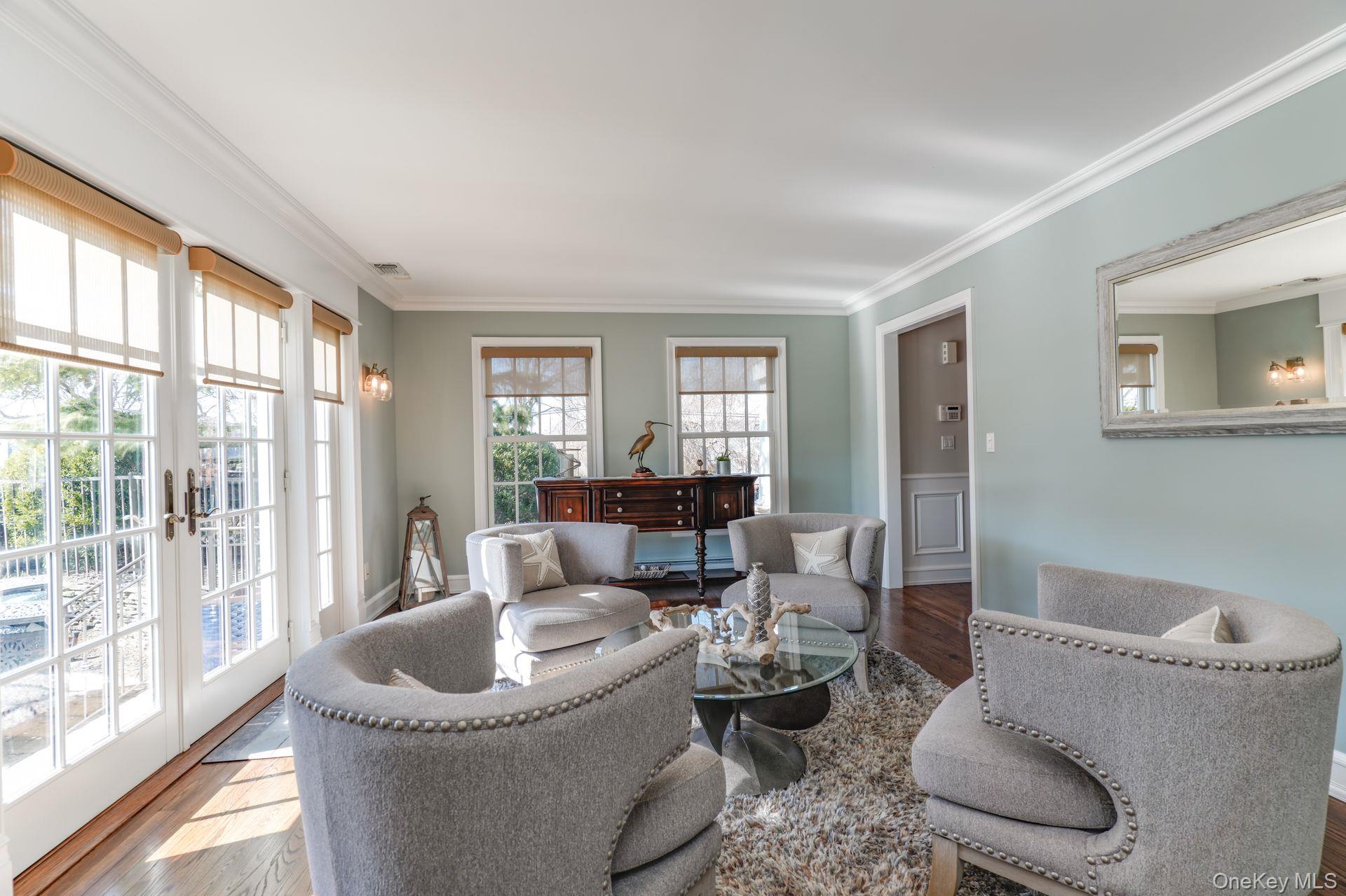 45 Blue Point Avenue — photo 7